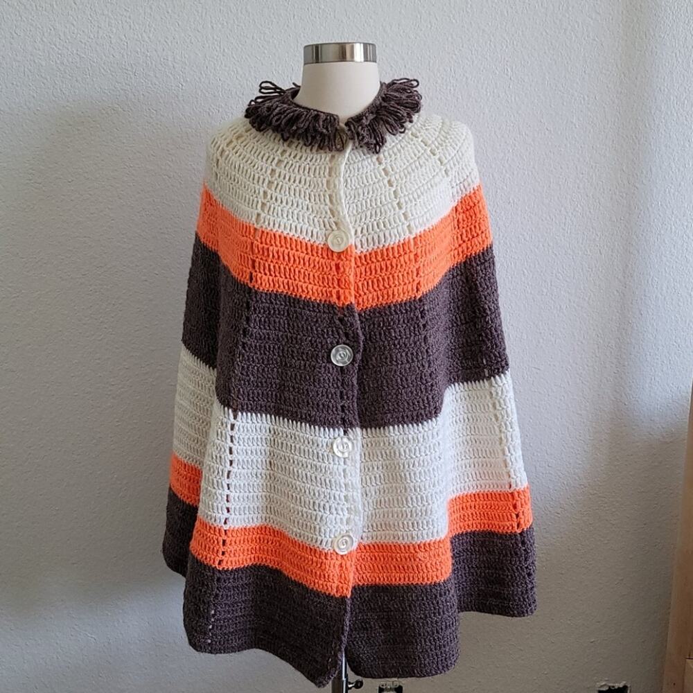 VINTAGE Handmade Crochet Cape Shawl Granny Grandma Poncho Knit One Size Brown